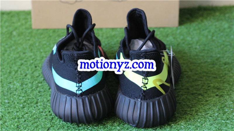 Kaws xAdidas Yeezy Boost 350 V2